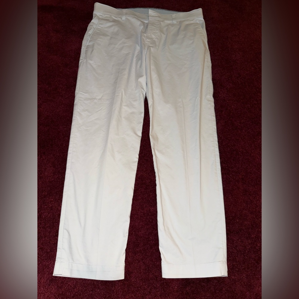 Nike light khaki golf dress pants dri fit 38x32 men’s 38x29